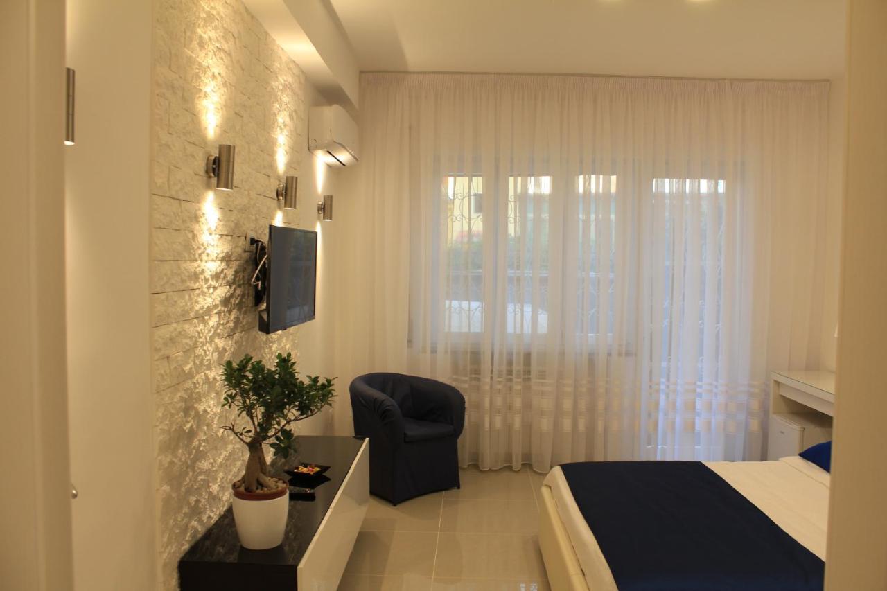 Casa Teresa Bed & Breakfast Napoli Exterior foto